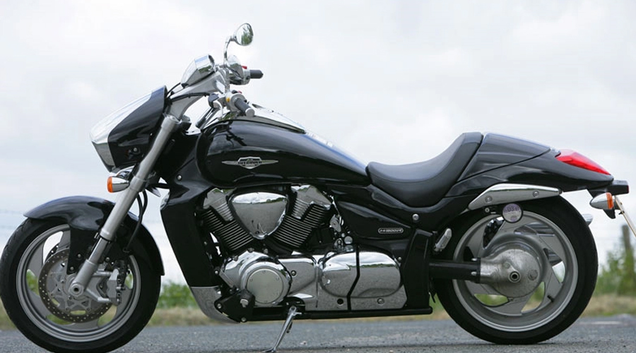 Intruder m1800r deals bike price